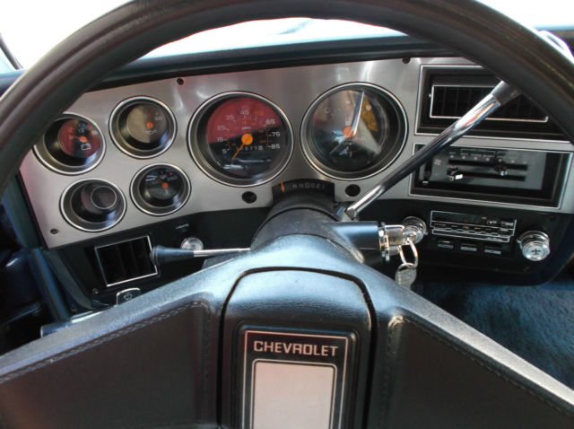 1987 Chevrolet Suburban Custom Deluxe Sport Utility 4-Door - photo 10