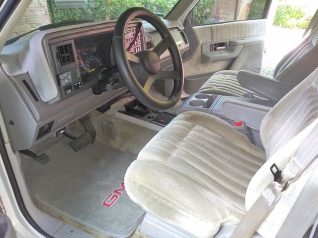 1992 Chevrolet Suburban - photo 12