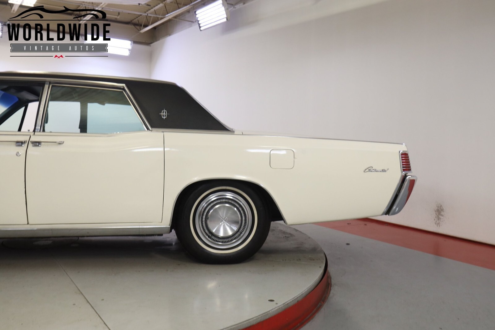1968 Lincoln Continental - photo 10