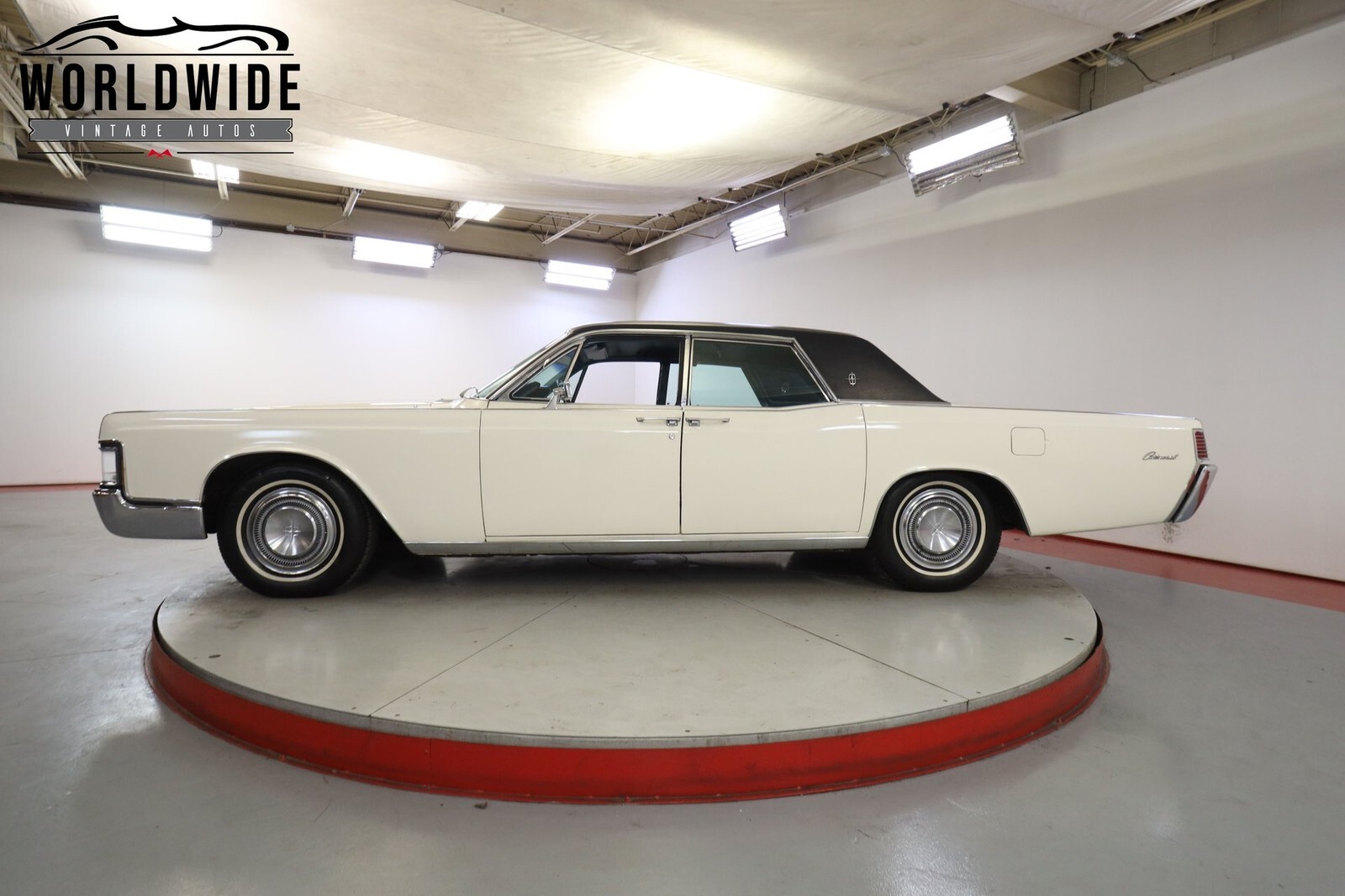 1968 Lincoln Continental - photo 3