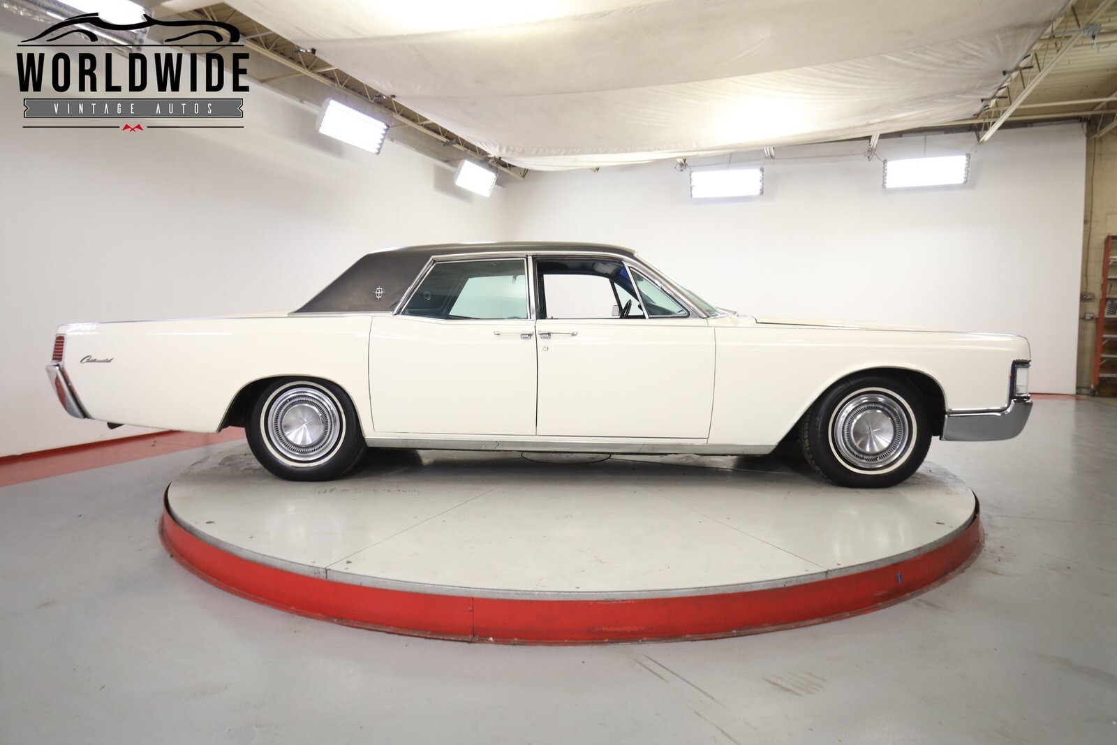 1968 Lincoln Continental - photo 4