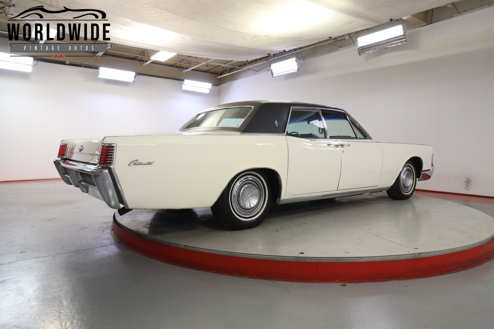 1968 Lincoln Continental - photo 6