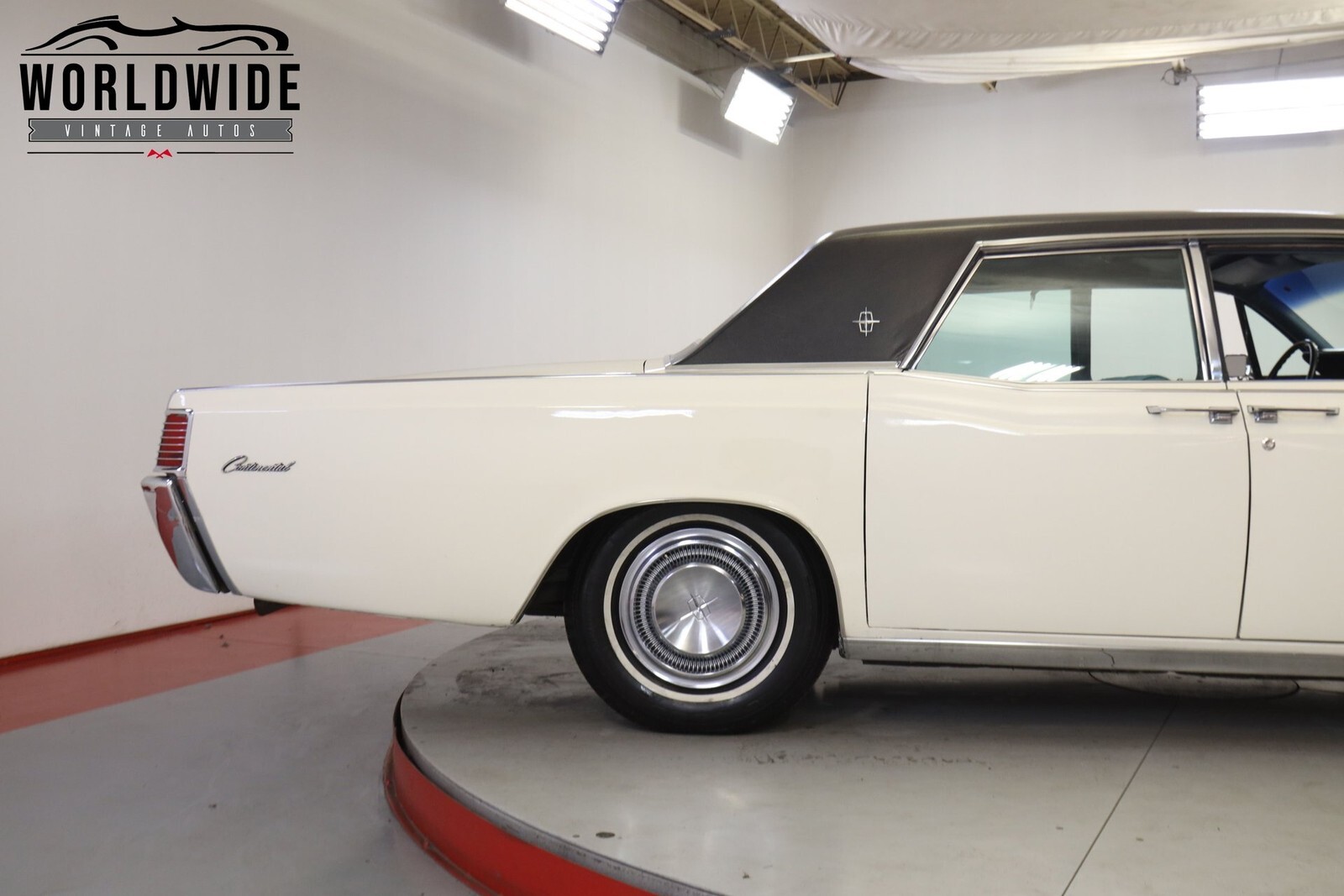 1968 Lincoln Continental - photo 9