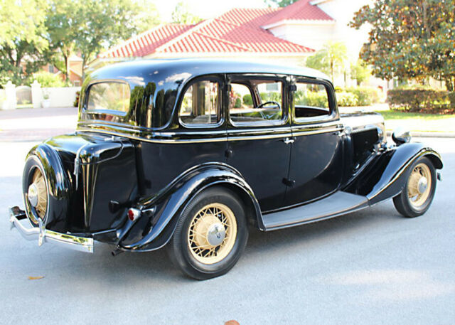 1934 Ford DELUXE FORDOR RESTORED - FLATHEAD V-8 - 83K MI - photo 4