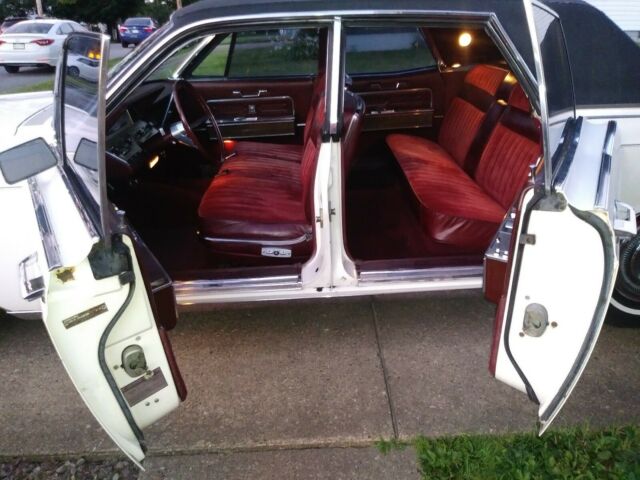 1966 Lincoln Continental - photo 7