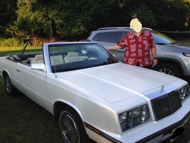 1985 Chrysler LeBaron Base