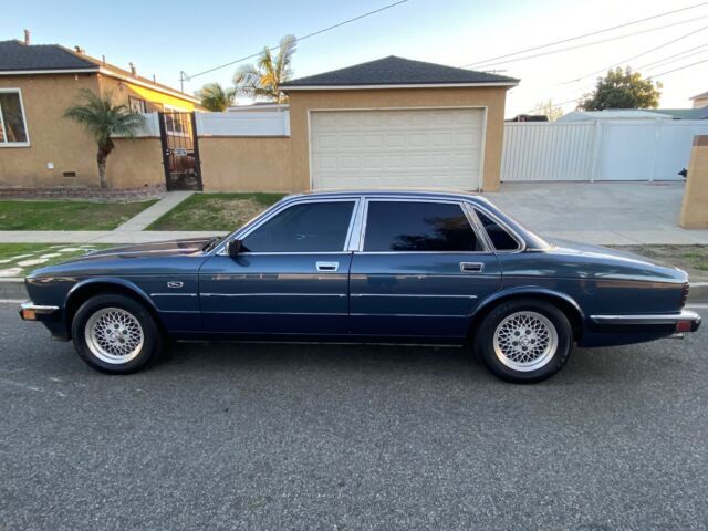 1988 Jaguar XJ6 - photo 5