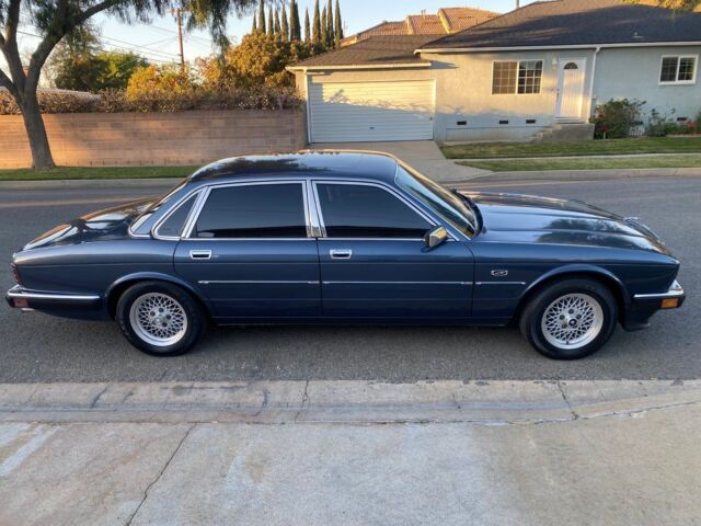 1988 Jaguar XJ6 - photo 8