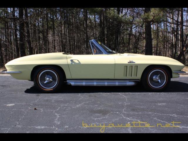 1966 Chevrolet Corvette Convertible - photo 10