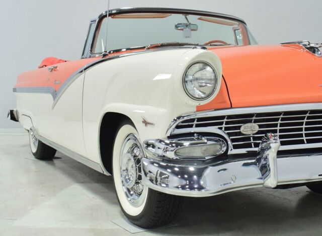 1956 Ford Fairlane - photo 12