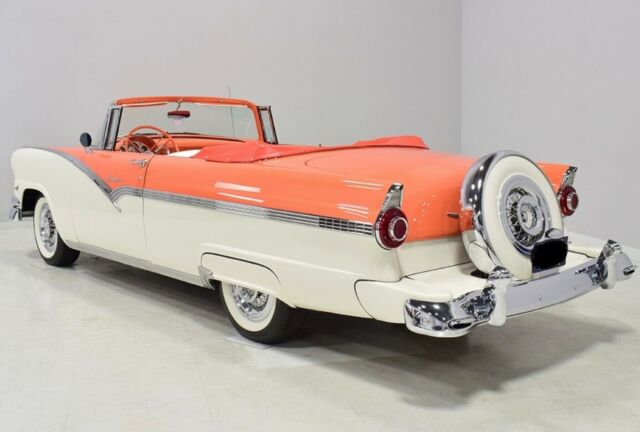 1956 Ford Fairlane - photo 5