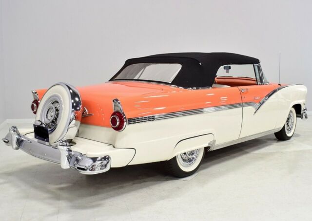 1956 Ford Fairlane - photo 8