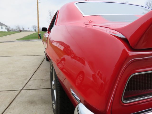 1969 Chevrolet Camaro - photo 10