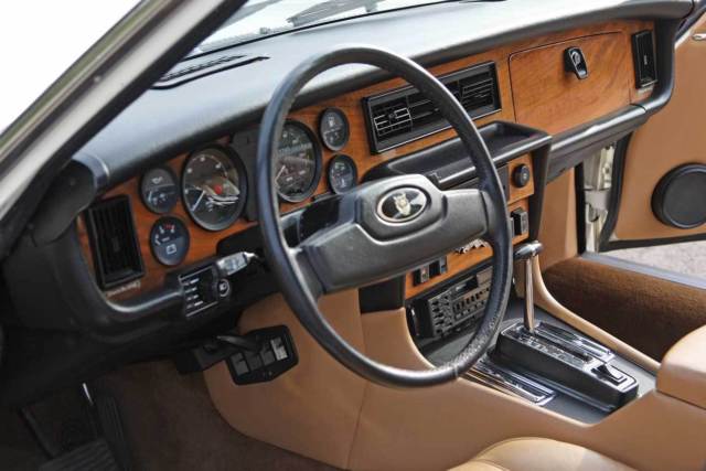 1985 Jaguar XJ6 - photo 10