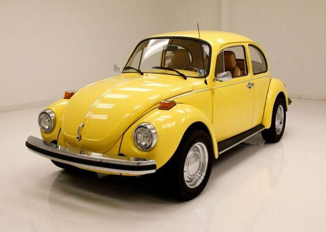Super Beetle/1600cc 4-Speed Manual/Custom Dash/Iconic Exhaust Sound 1974 Volkswagen Super Beetle