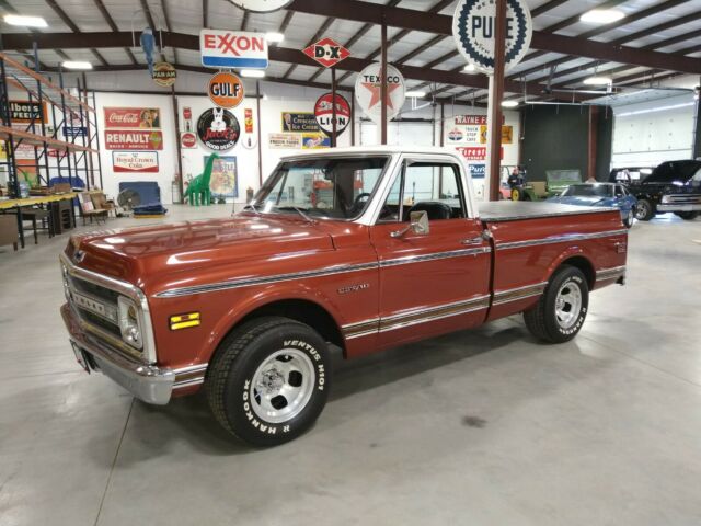 Super Clean 1970 Chevrolet C-10 Custom Bumper to Bumper Restore 1970 Chevrolet C-10 CST-10