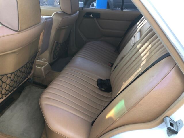 1988 Mercedes-Benz 300-Series - photo 13