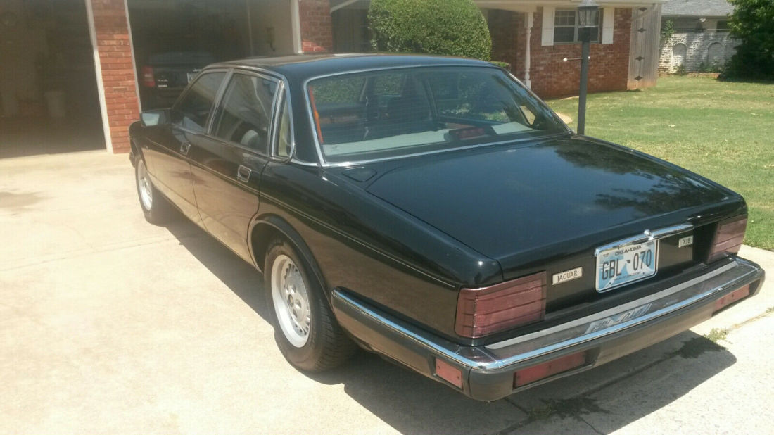 1989 Jaguar XJ6 - photo 3