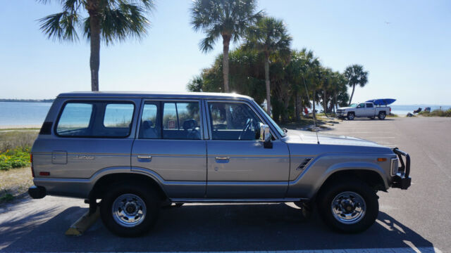 1990 Toyota Land Cruiser GX - photo 3
