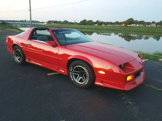 SUPER CLEAN! 1991 Camaro RS w/ T-Tops 43k ORIGINAL MILES! Third Generation 1991 Chevrolet Camaro RS