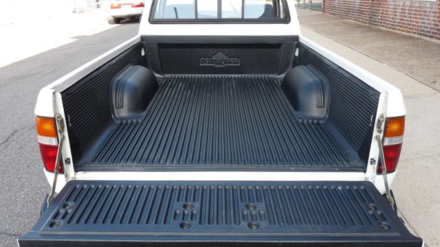 1992 Toyota Pickup DX - photo 9