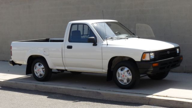 1992 Toyota Pickup - photo 2