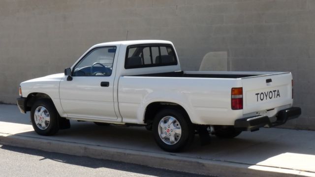 1992 Toyota Pickup - photo 3
