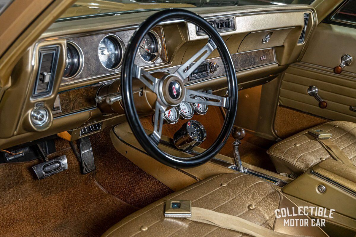 1970 Oldsmobile Cutlass 442 - photo 3