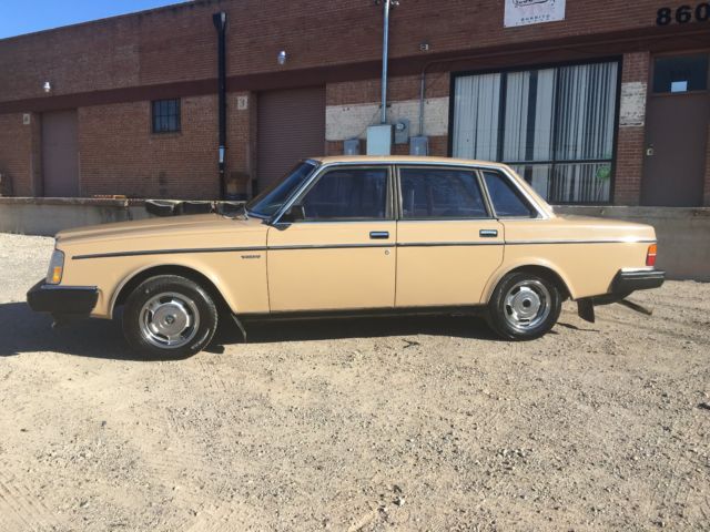 1985 Volvo 240 dl - photo 3