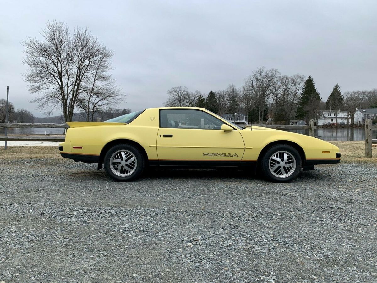 1987 Pontiac Firebird Formula - photo 8