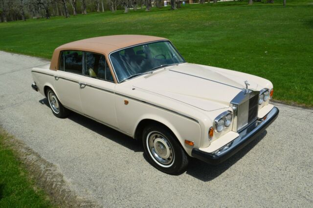 Super clean fully maintained collector owned exampl. the Park-Ward Motors Museum 1975 Rolls-Royce Silver Shadow - Long Wheel Base ("LWB")