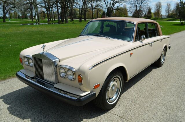 1975 Rolls-Royce Silver Shadow - Long Wheel Base ("LWB") - photo 4