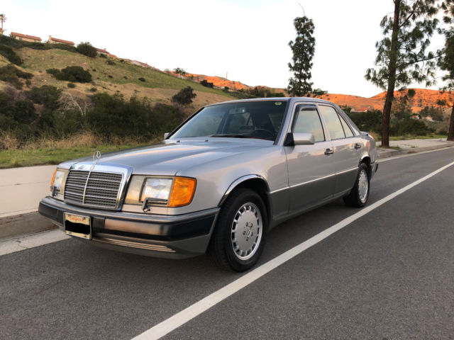 1990 Mercedes-Benz 300-Series - photo 6