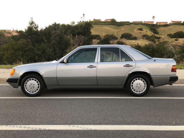 1990 Mercedes-Benz 300-Series - photo 8