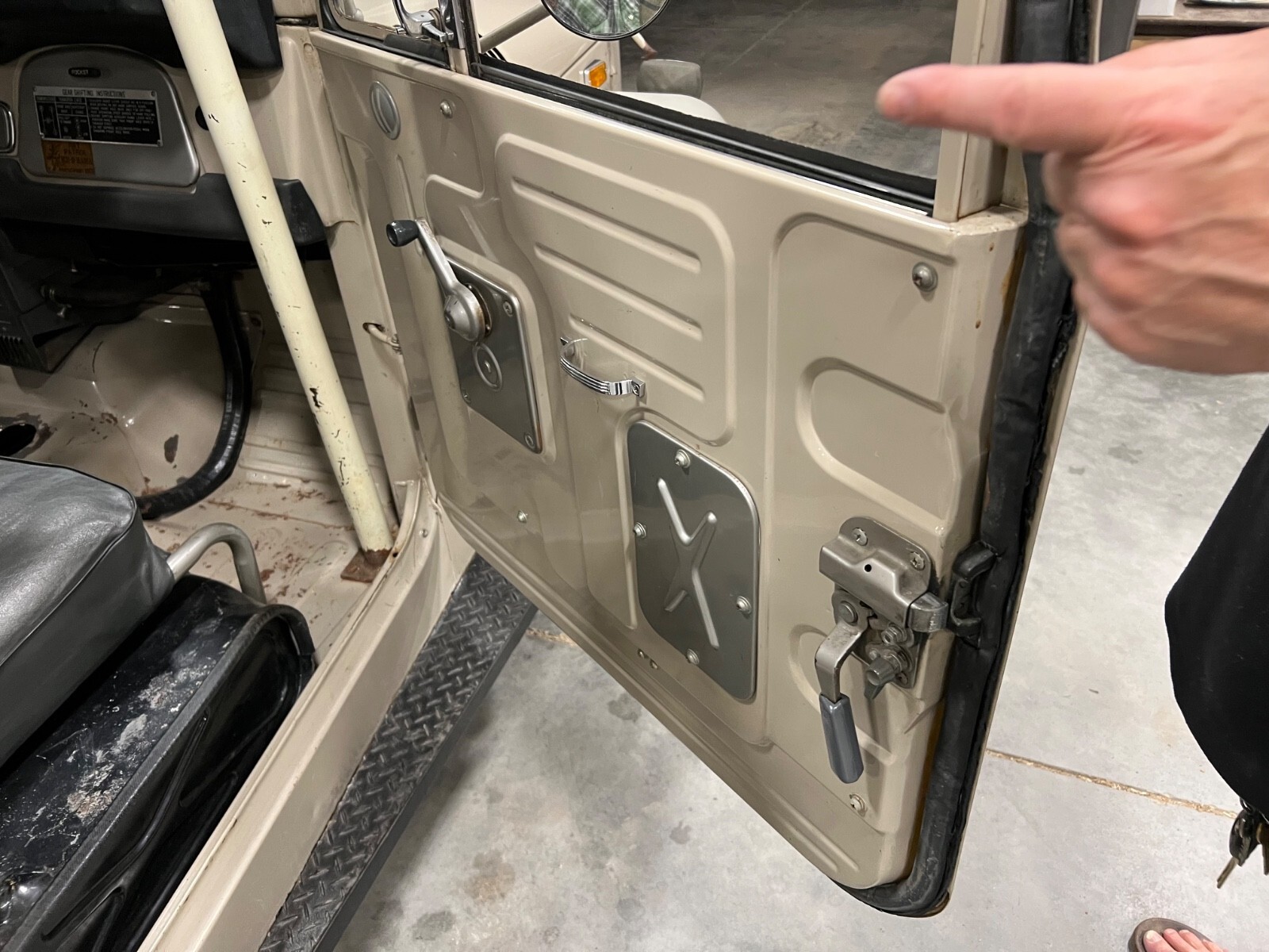 1971 Toyota Land Cruiser FJ40 FJ - photo 12