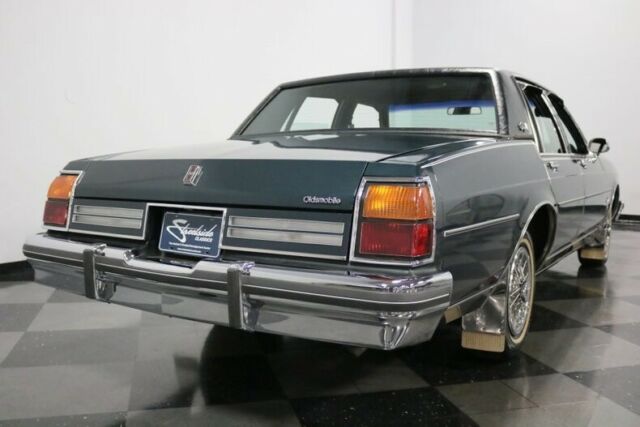1985 Oldsmobile Eighty-Eight Royale Brougham - photo 13