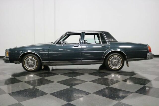1985 Oldsmobile Eighty-Eight Royale Brougham - photo 3