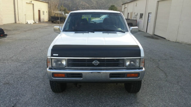 1993 Nissan Pathfinder SE - photo 2