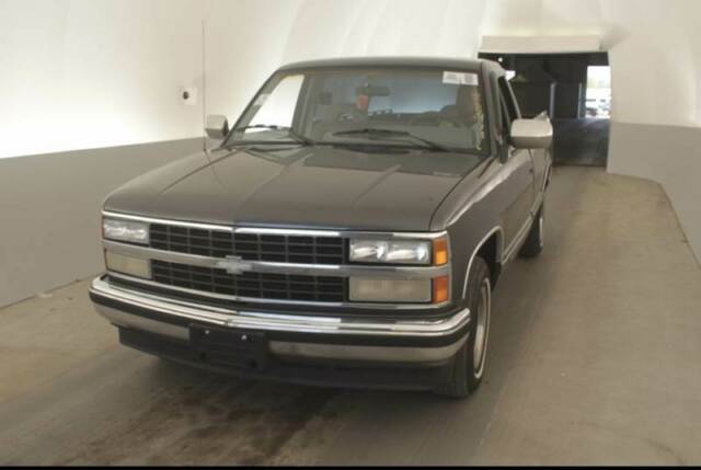 1992 Chevrolet Silverado 1500 C1500 2dr Standard Cab LB - photo 2