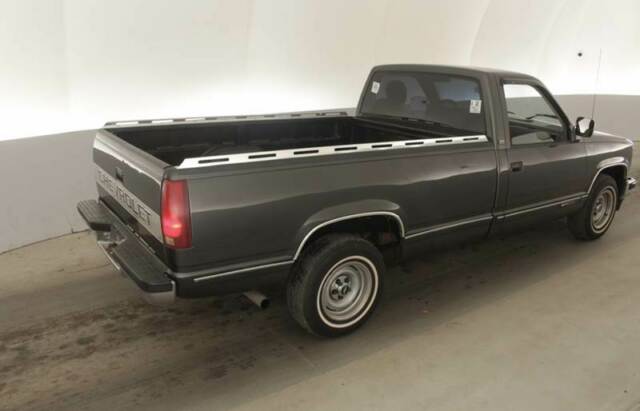 1992 Chevrolet Silverado 1500 C1500 2dr Standard Cab LB - photo 6