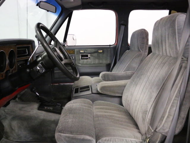 1989 GMC Suburban - photo 5