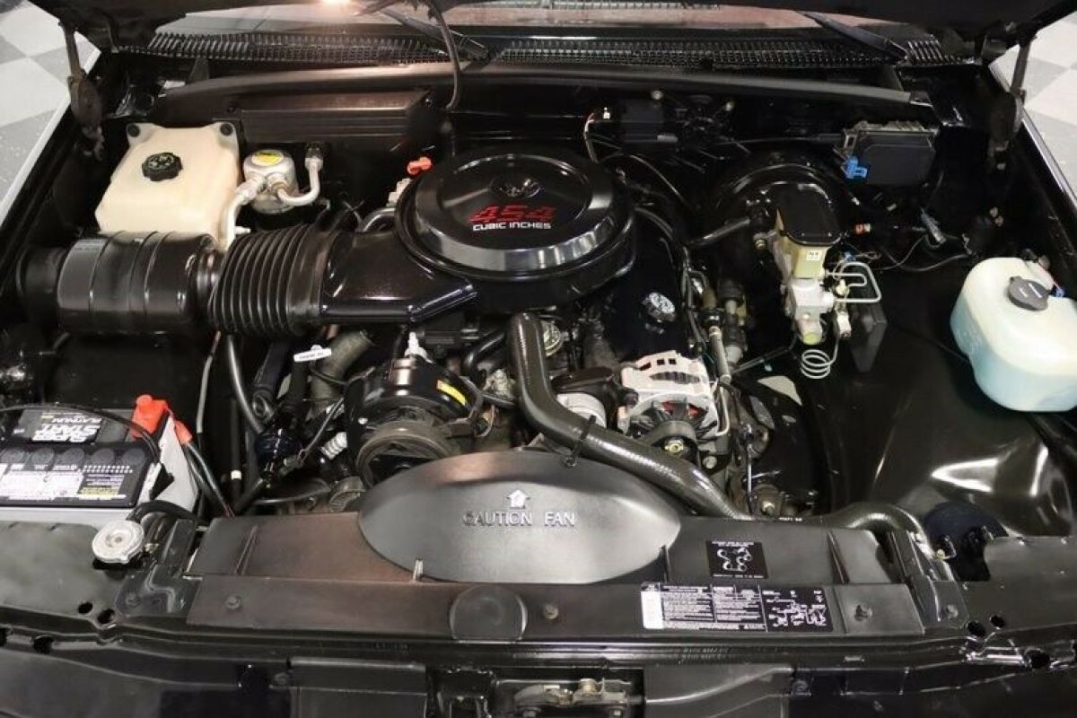 1990 Chevrolet C/K Pickup 1500 454 SS - photo 4