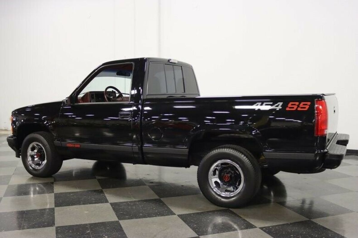 1990 Chevrolet C/K Pickup 1500 454 SS - photo 9