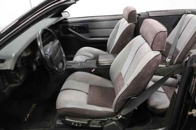 1991 Chevrolet Camaro Z/28 Convertible - photo 5