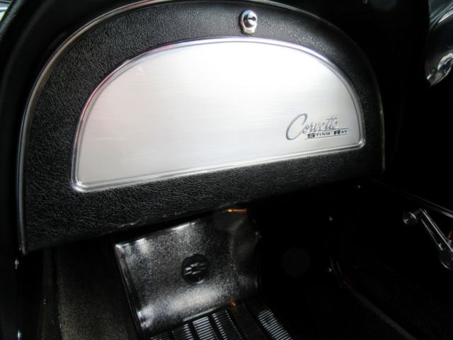 1963 Chevrolet Corvette - photo 11
