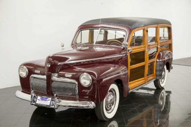 1942 Ford Super Deluxe Woodie Station Wagon -- - photo 3
