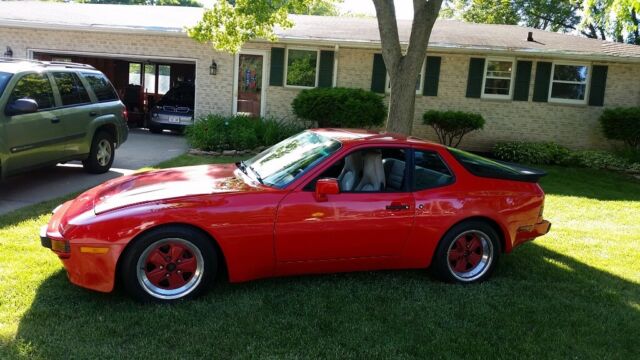 Super Fast ‘85 V8LS Porsche 944- Red 1985 Porsche 944 Base