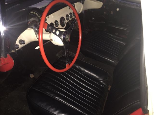 1956 Chevrolet Corvette Convertible - photo 9