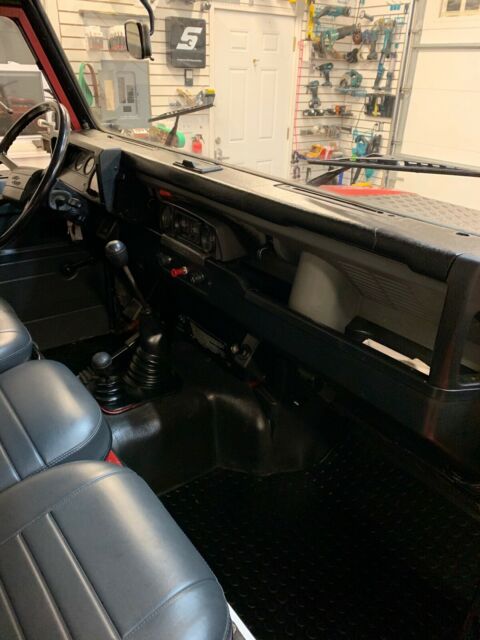 1980 Land Rover Defender 90 - photo 11