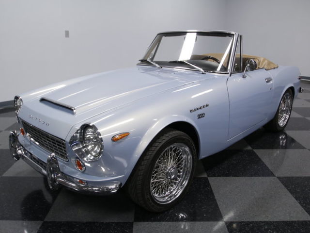 SUPER LOOK, 2.0L TWIN CARB, 5 SPEED, 4 WHL DISCS, NICE UPGRADES, GR8 PAINT, A+! 1969 Datsun 2000